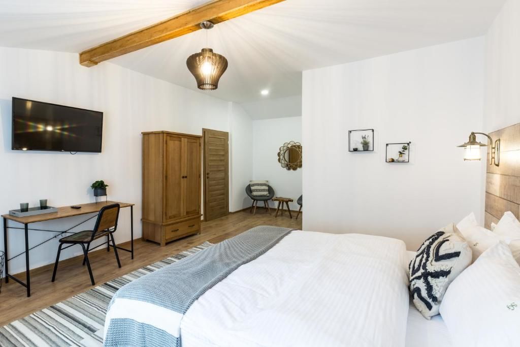 Отели типа «постель и завтрак» Drachenhaus Urban Villa Брашов-38
