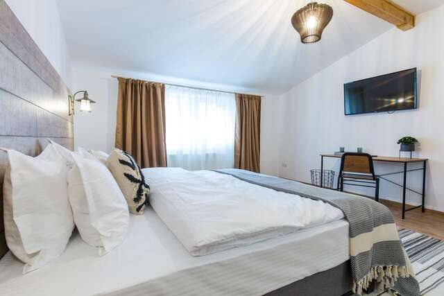 Отели типа «постель и завтрак» Drachenhaus Urban Villa Брашов-24